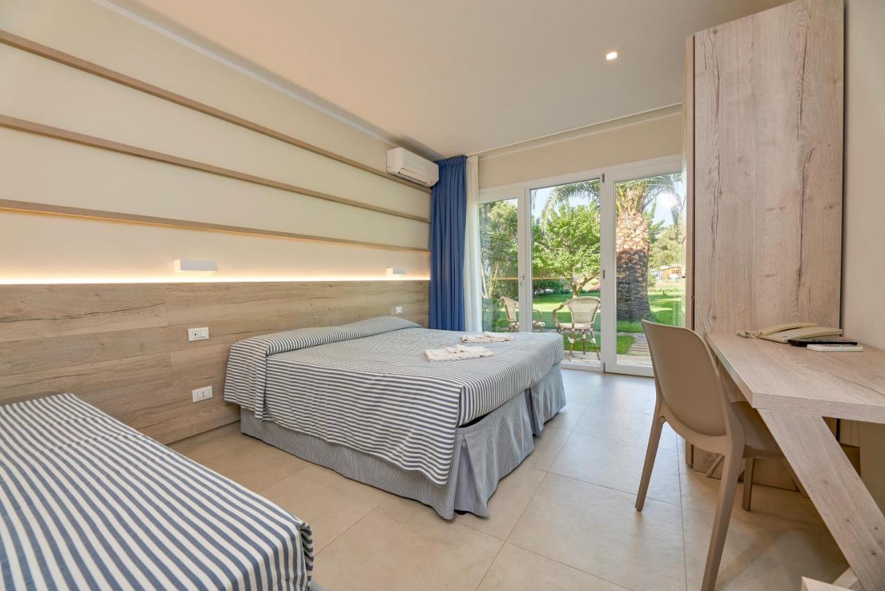 Hotel Villa Rodriguez Capoliveri  Exteriör bild