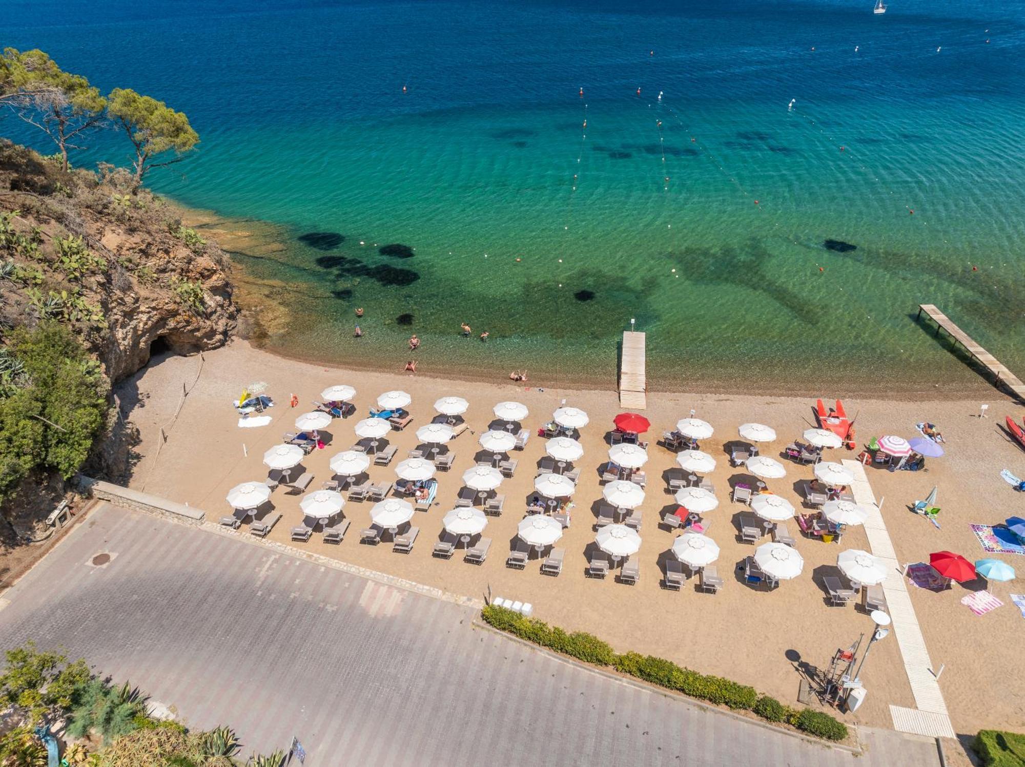 Hotel Villa Rodriguez Capoliveri  Exteriör bild