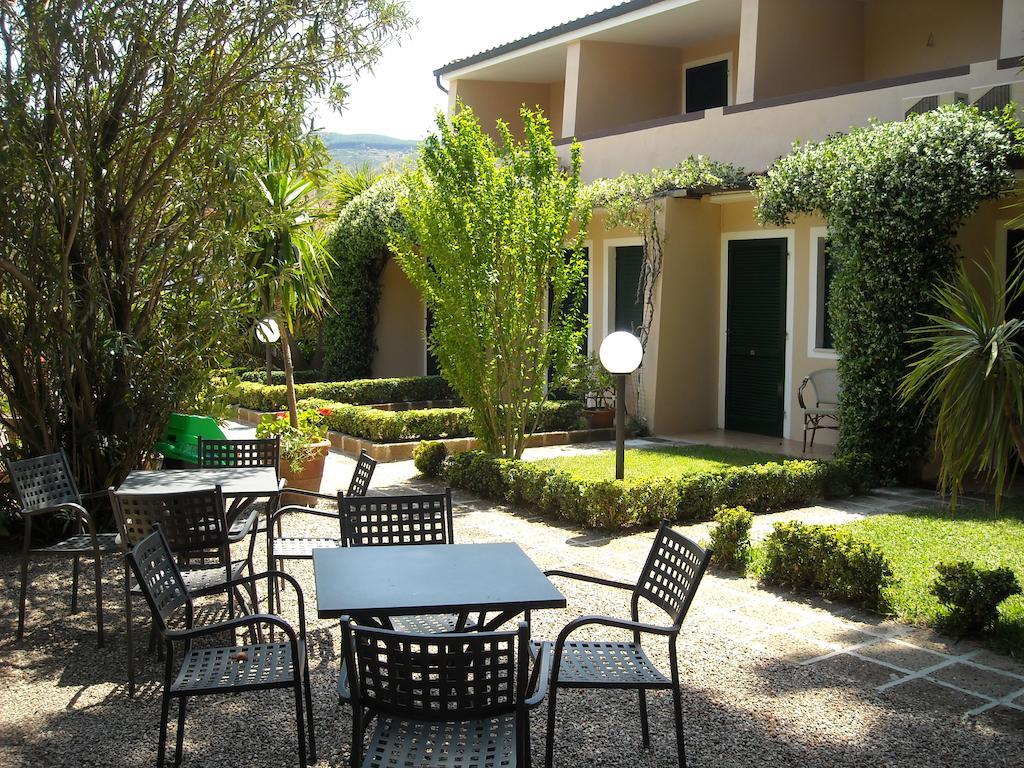 Hotel Villa Rodriguez Capoliveri  Exteriör bild