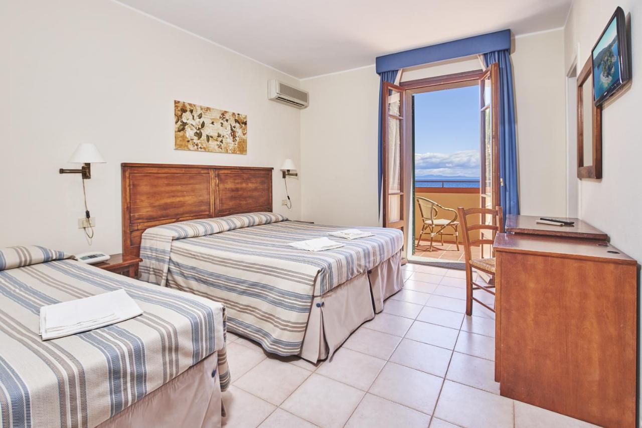 Hotel Villa Rodriguez Capoliveri  Exteriör bild